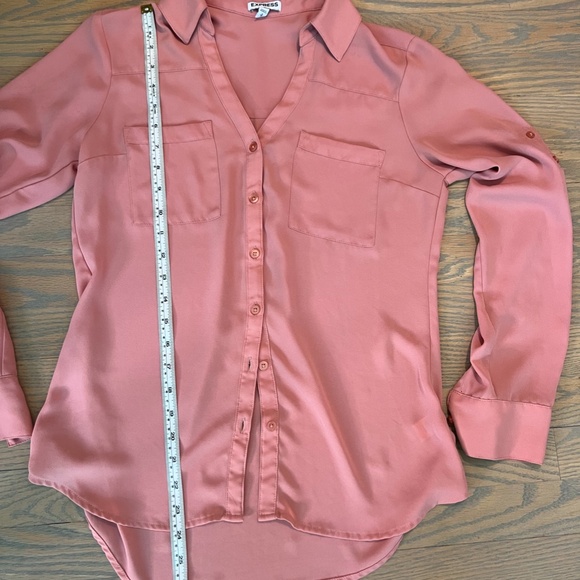 Express soft pink button down blouse - size small - Picture 4 of 7